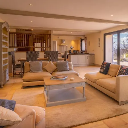 Les Cazettes فيلة Damiatte